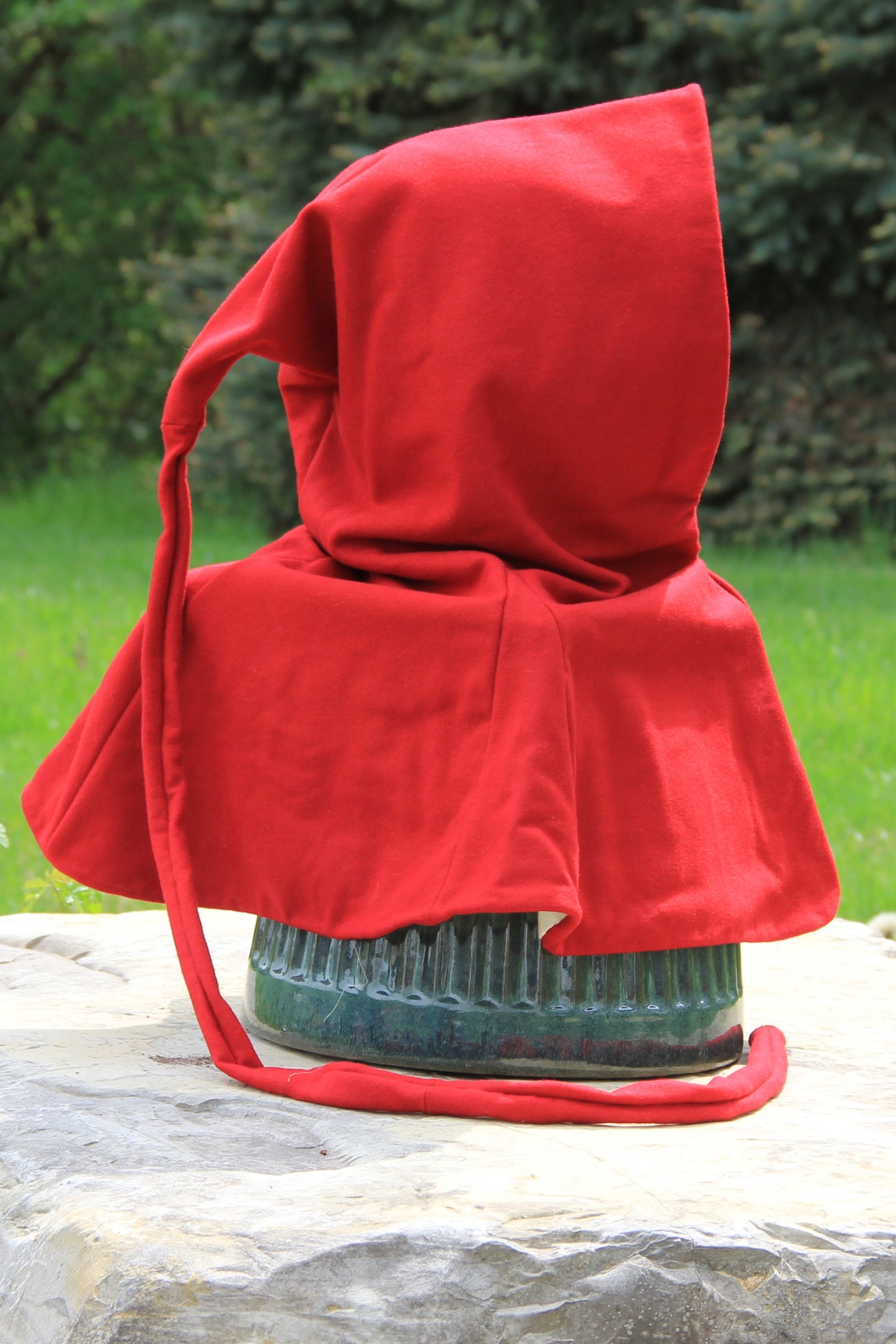 Liripipe Hood, Red
