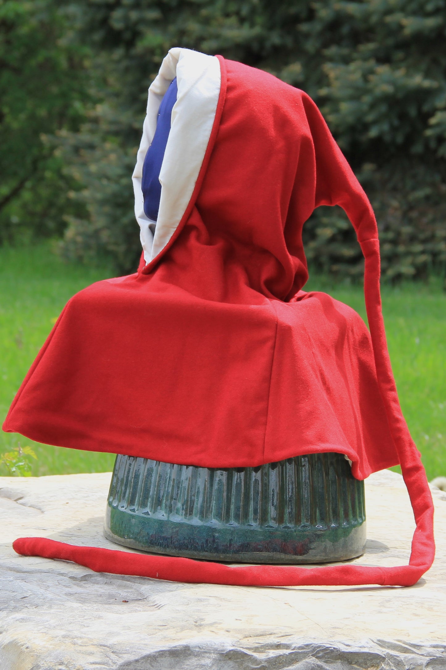 Liripipe Hood, Red