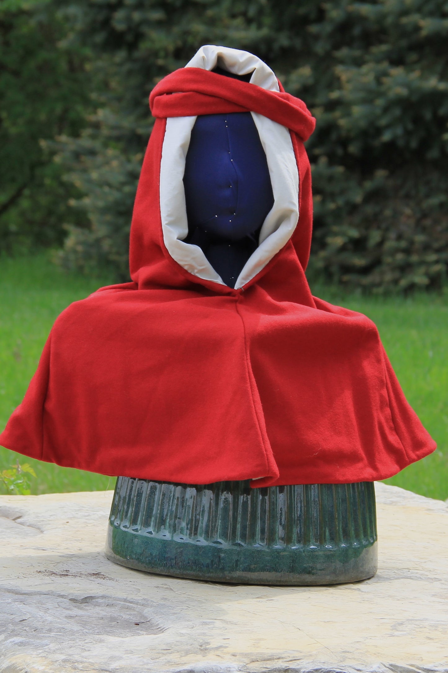 Liripipe Hood, Red