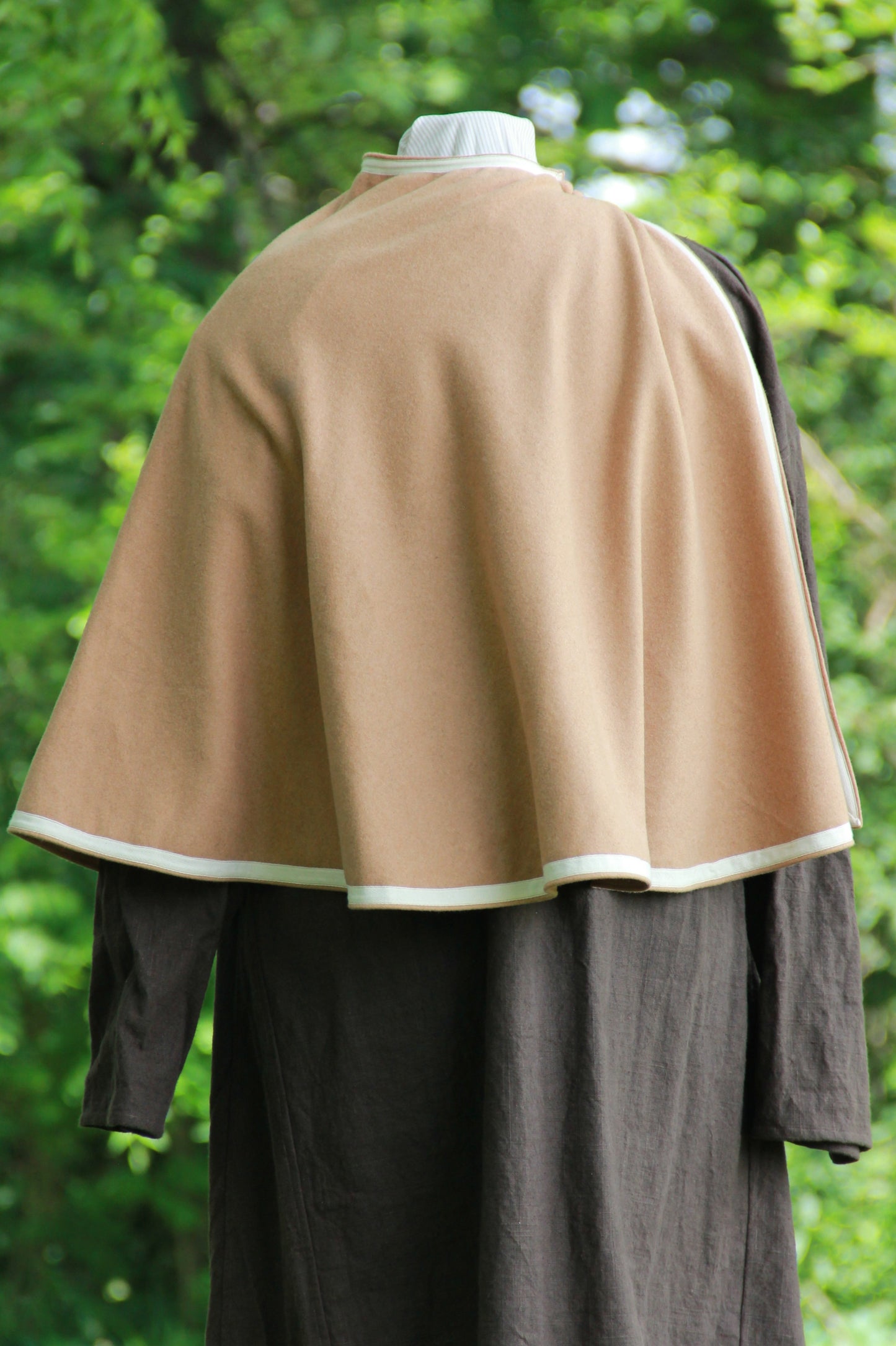 Carpenter's cloak